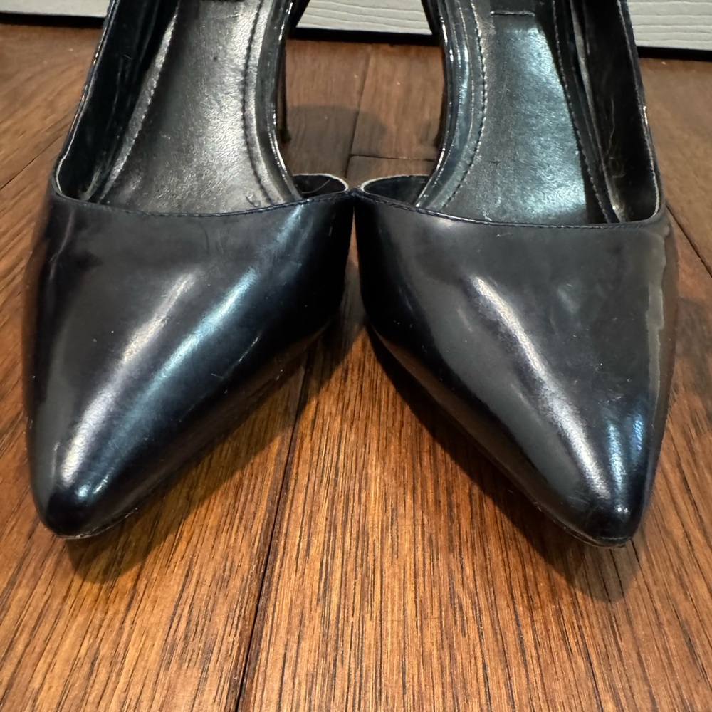 WHITE HOUSE BLACK MARKET Patent Leather Pumps Heels Midnight Blue 9.5 - Picture 11 of 15